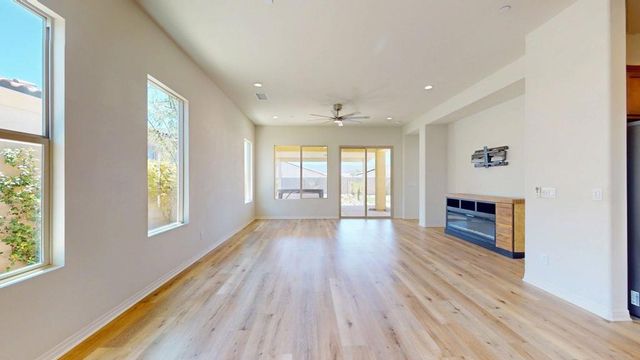 25 Pinot Noir, Rancho Mirage, CA 92270