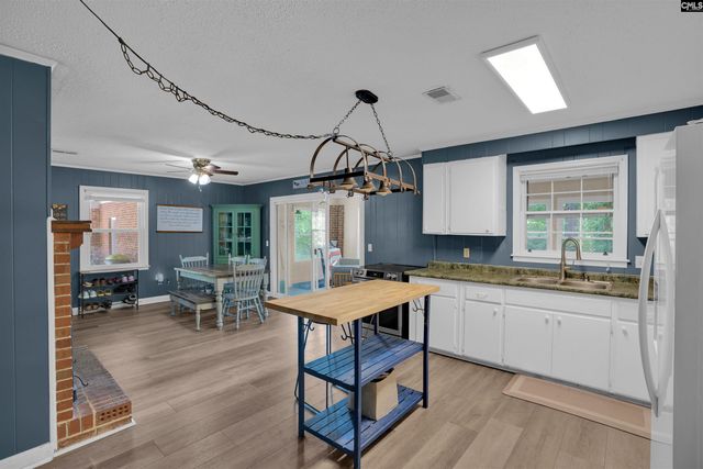 112 Crestline Drive, West Columbia, SC 29170