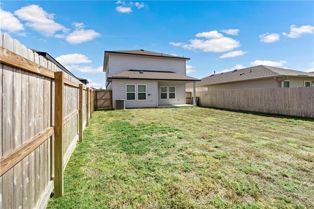 947 Lady Bird Lane, College Station, TX 77845