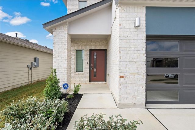 947 Lady Bird Lane, College Station, TX 77845
