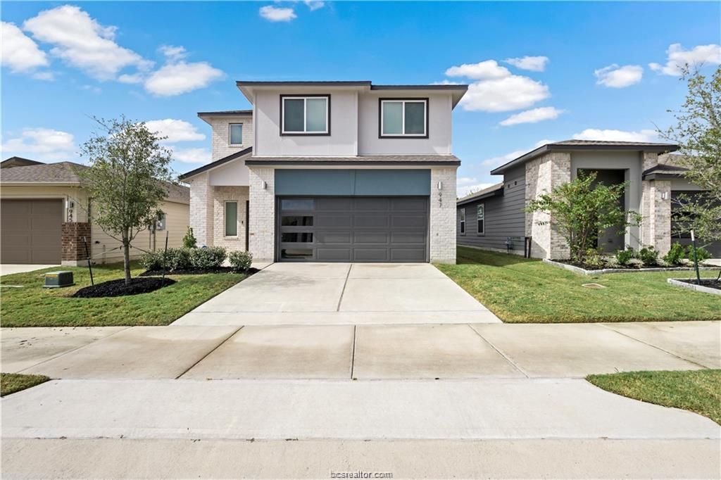 947 Lady Bird Lane, College Station, TX 77845
