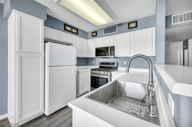 5222 Mandalay Springs Drive 201, Las Vegas, NV 89120