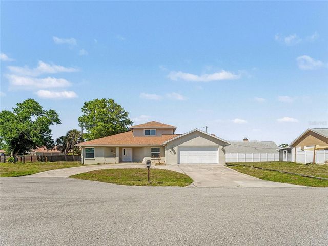822 DIANE CIRCLE, Englewood, FL 34223