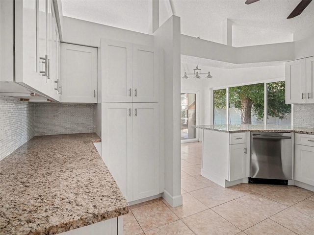822 DIANE CIRCLE, Englewood, FL 34223