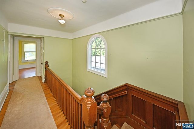 145 Park Avenue, Leonia, NJ 07605
