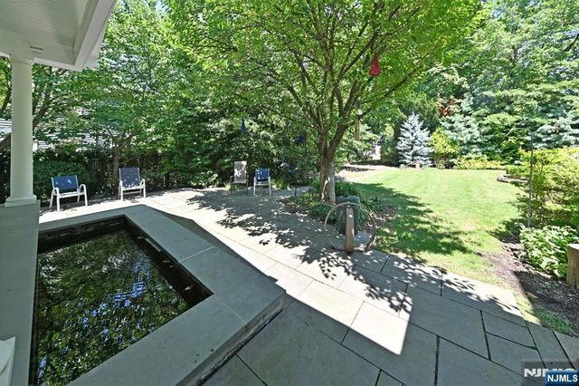 145 Park Avenue, Leonia, NJ 07605