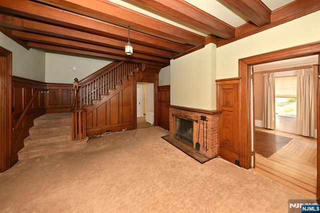 145 Park Avenue, Leonia, NJ 07605