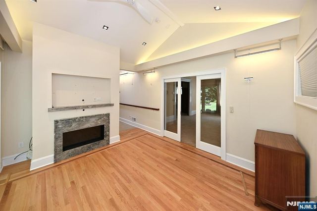 145 Park Avenue, Leonia, NJ 07605