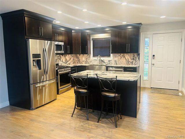 113 Alicia Drive, North Babylon, NY 11703