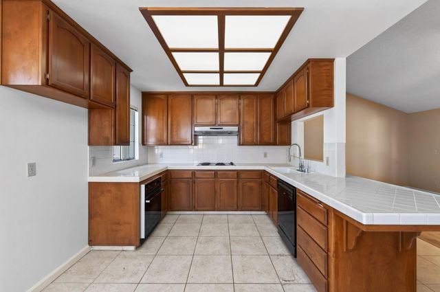 6361 N Barcus Avenue, Fresno, CA 93722