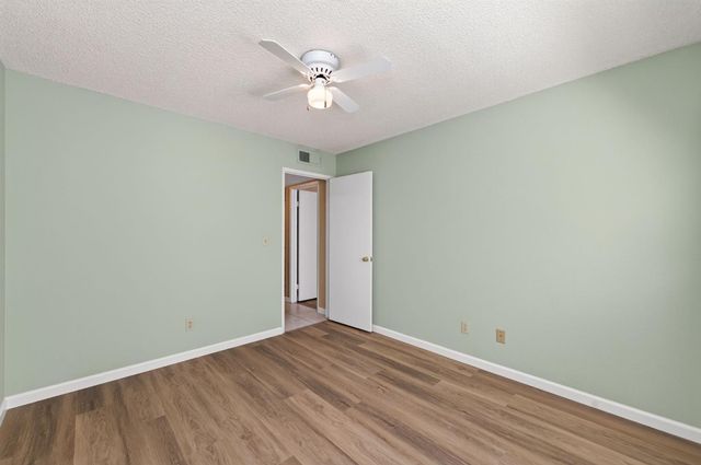 6361 N Barcus Avenue, Fresno, CA 93722