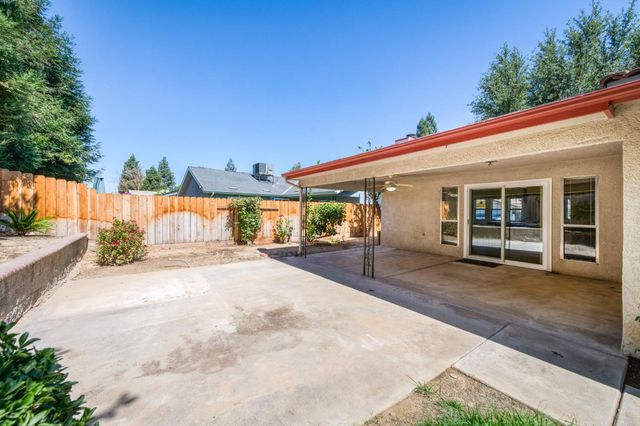 6361 N Barcus Avenue, Fresno, CA 93722