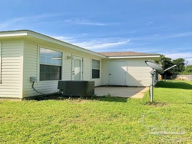 9692 Cobblebrook Dr, Pensacola, FL 32506