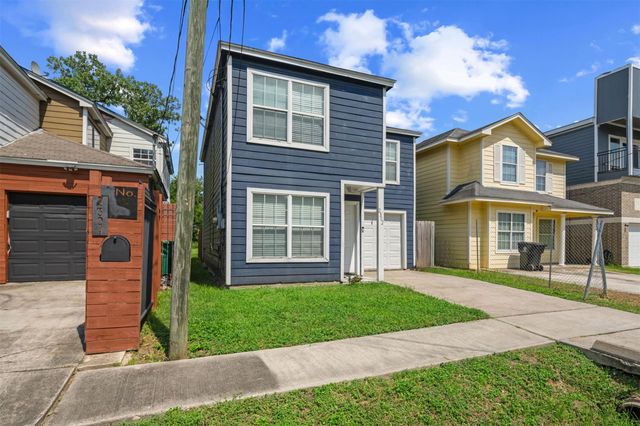 2302 Abernathy Street, Houston, TX 77026