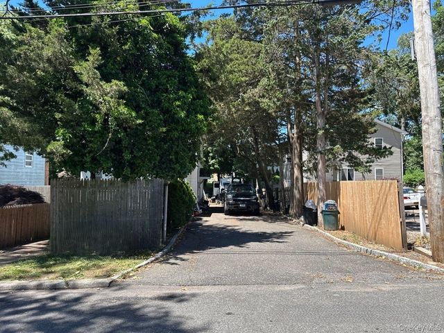 55 9th Avenue, Huntington Station, NY 11746