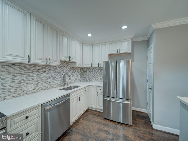 2407 SAINT CLAIR DR, Temple Hills, MD 20748