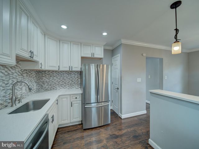 2407 SAINT CLAIR DR, Temple Hills, MD 20748
