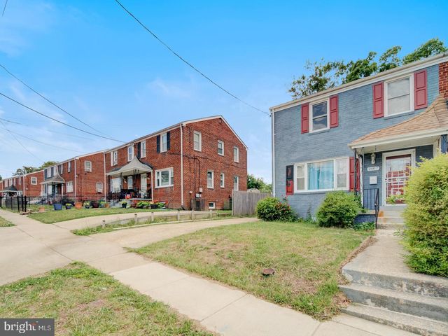 2407 SAINT CLAIR DR, Temple Hills, MD 20748