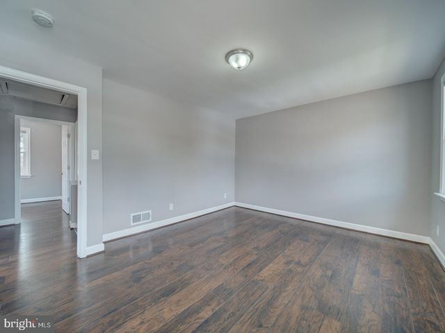 2407 SAINT CLAIR DR, Temple Hills, MD 20748