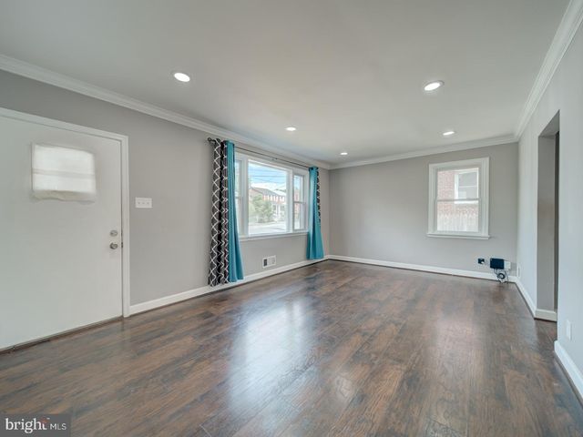 2407 SAINT CLAIR DR, Temple Hills, MD 20748