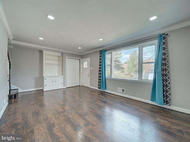 2407 SAINT CLAIR DR, Temple Hills, MD 20748