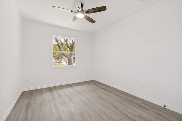 814 Wideman Drive, Dallas, TX 75217