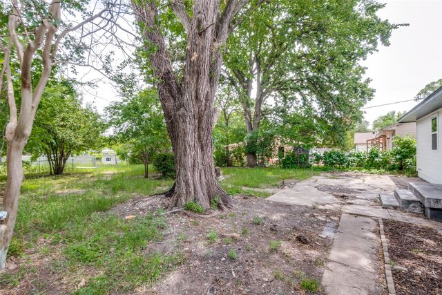 814 Wideman Drive, Dallas, TX 75217