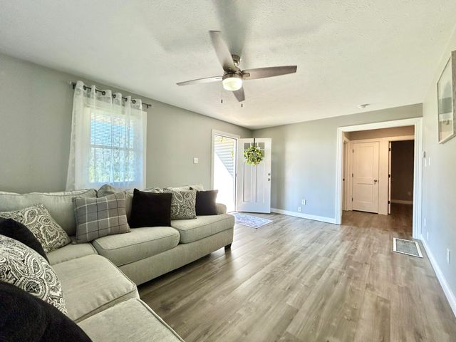 103 Harvey Avenue, Somerset, KY 42501