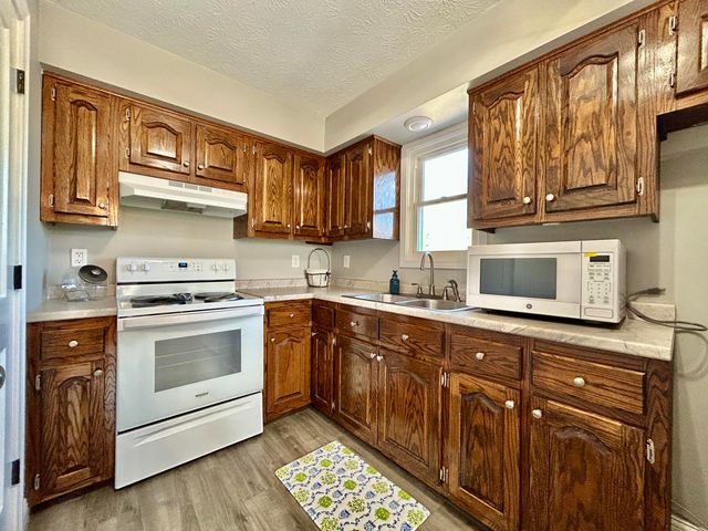 103 Harvey Avenue, Somerset, KY 42501