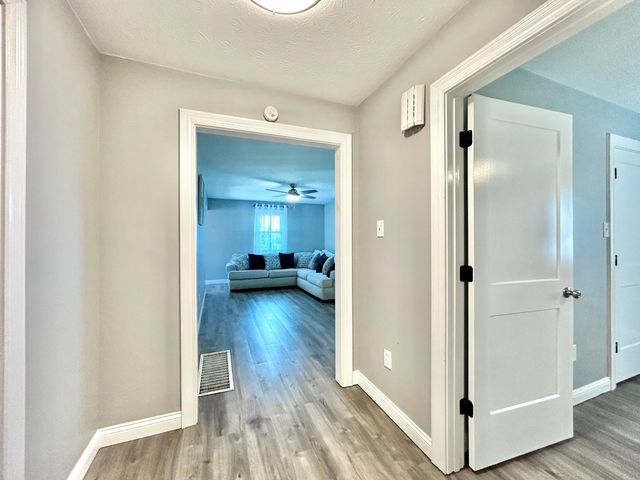 103 Harvey Avenue, Somerset, KY 42501