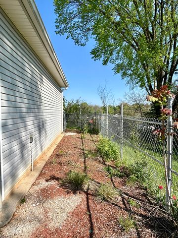 103 Harvey Avenue, Somerset, KY 42501