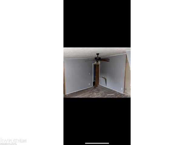 52239 Landsdowne Circle, Chesterfield, MI 48051