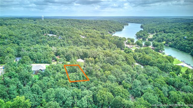-- Judy Drive, Bella Vista, AR 72715