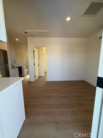 1327 W 89th St A, Los Angeles, CA 90044