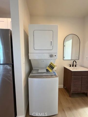 1327 W 89th St A, Los Angeles, CA 90044