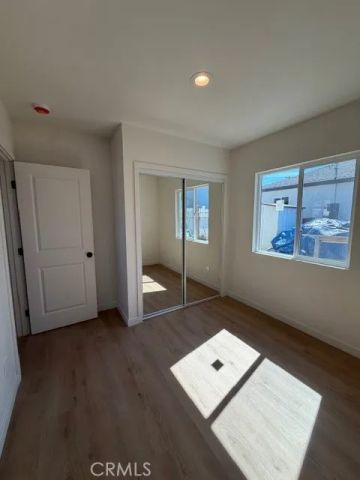 1327 W 89th St A, Los Angeles, CA 90044