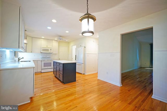 72 GAINSBOROUGH DR, Lewes, DE 19958