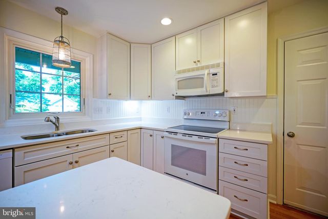 72 GAINSBOROUGH DR, Lewes, DE 19958