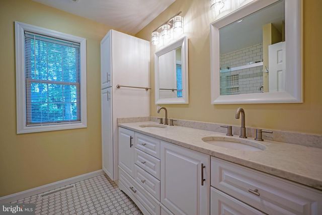 72 GAINSBOROUGH DR, Lewes, DE 19958
