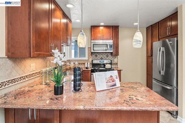 1965 Camargo Dr, San Jose, CA 95132