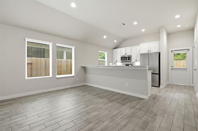 2742 Oakleaf Ash Lane, Fresno, TX 77545