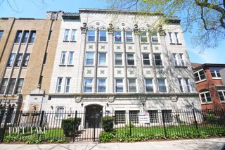 6250 N Winthrop Avenue 302, Chicago, IL 60660