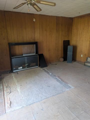 604 Short Ave, Camden, AR 71701