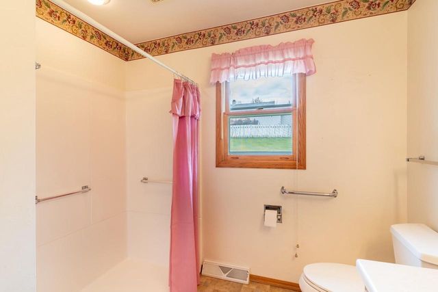 2750 ST ANTHONY DRIVE, Green Bay, WI 54311