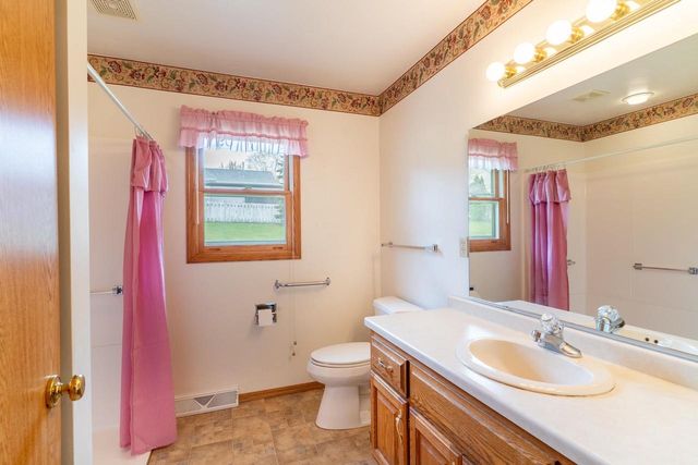 2750 ST ANTHONY DRIVE, Green Bay, WI 54311