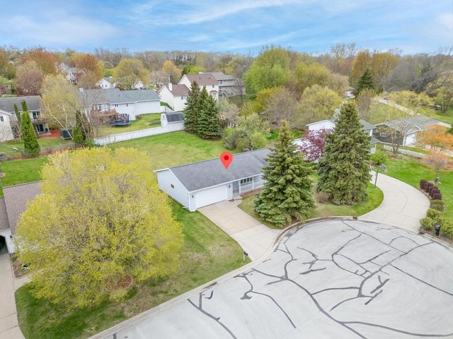2750 ST ANTHONY DRIVE, Green Bay, WI 54311