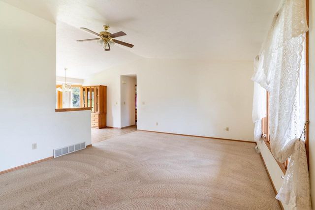 2750 ST ANTHONY DRIVE, Green Bay, WI 54311