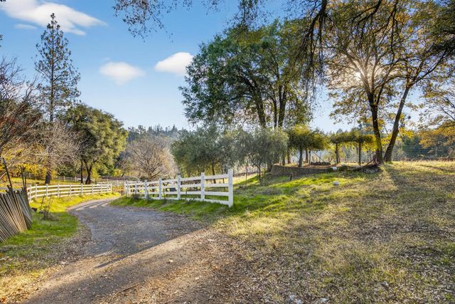 3281 Yearling Trl, Placerville, CA 95667