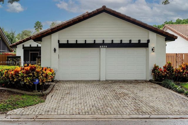 2330 Dover, Weston, FL 33326