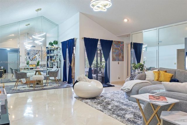 2330 Dover, Weston, FL 33326